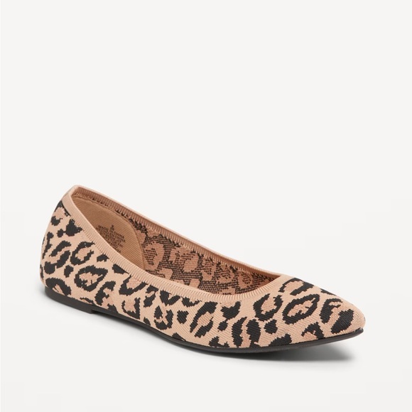 EUC Leopard fabric pointed to flats size 10 - Picture 1 of 4